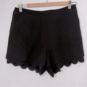 LC Lauren Conrad Women's Chiffon Scalloped Hem Fully Lined Shorts, Black, Size S